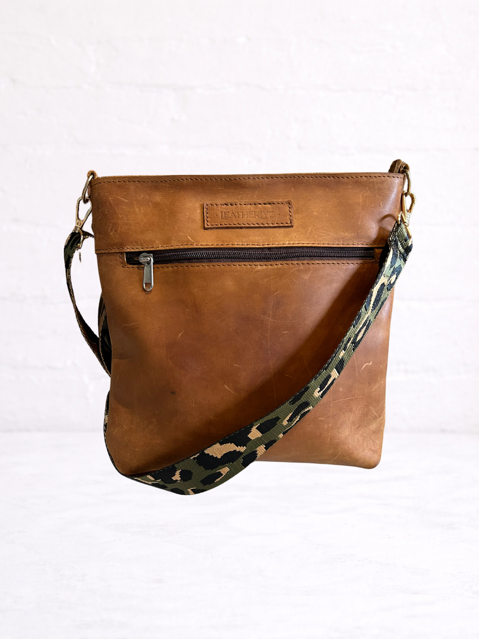 Medium Sling Bag